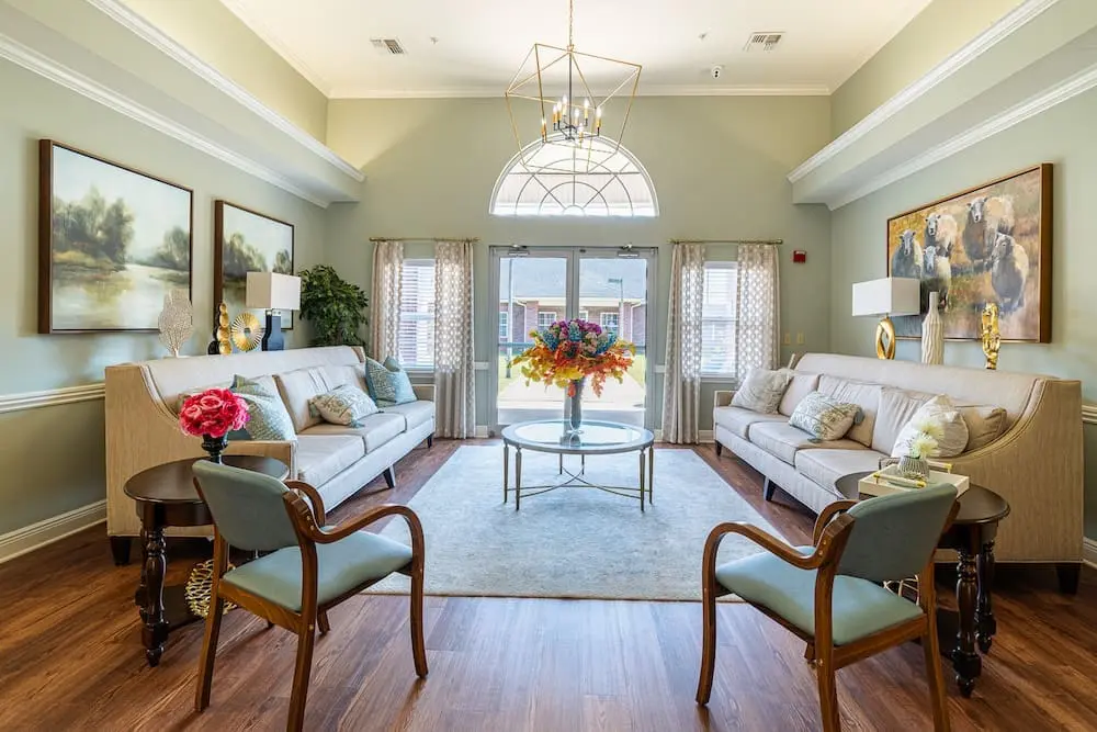 2025-Oak-Manor-Interior-1