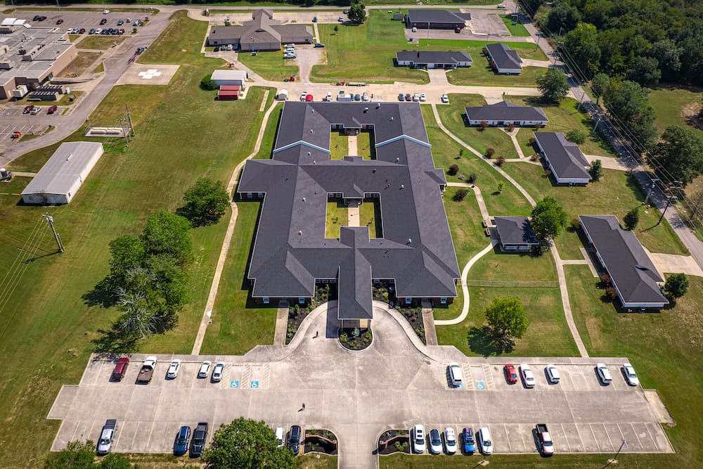 2025-Oak-Manor-Drone-Exterior-5