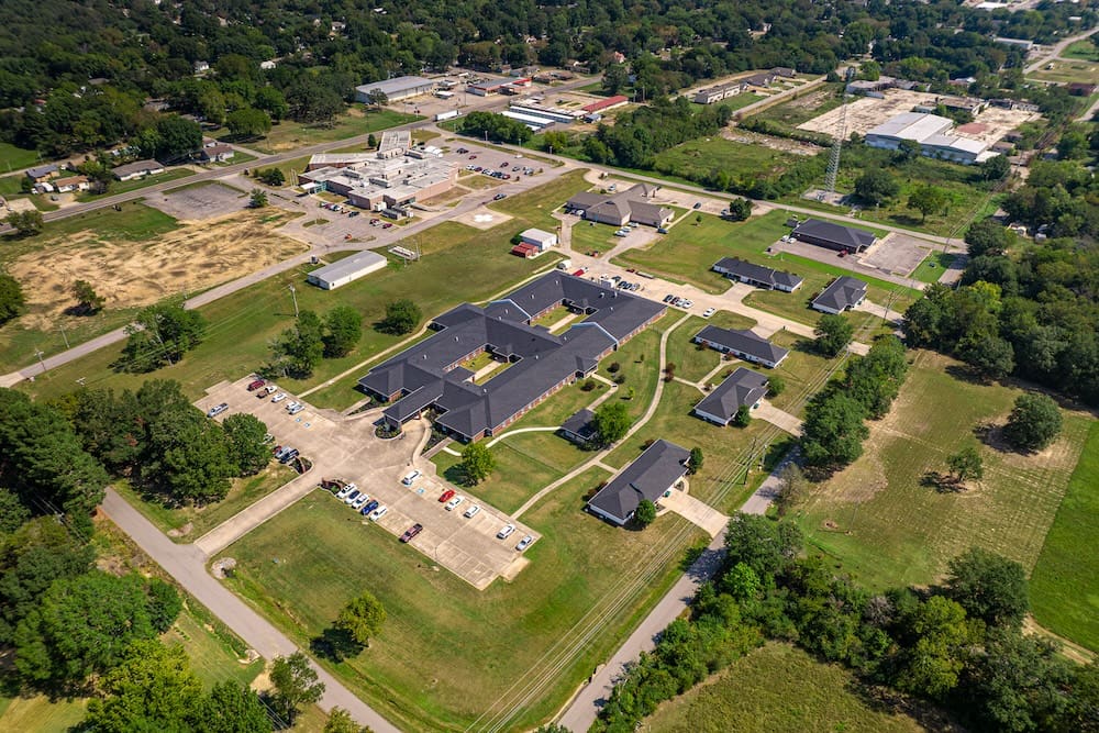 2025-Oak-Manor-Drone-Exterior-7